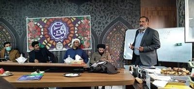 کارگاه شعر «مشکات» با حضور علیرضا قزوه در اهواز برگزار شد