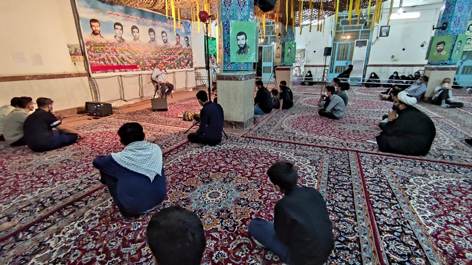 آیین شب خاطره «وقتی جنگ شروع شد» در بهبهان برگزار شد