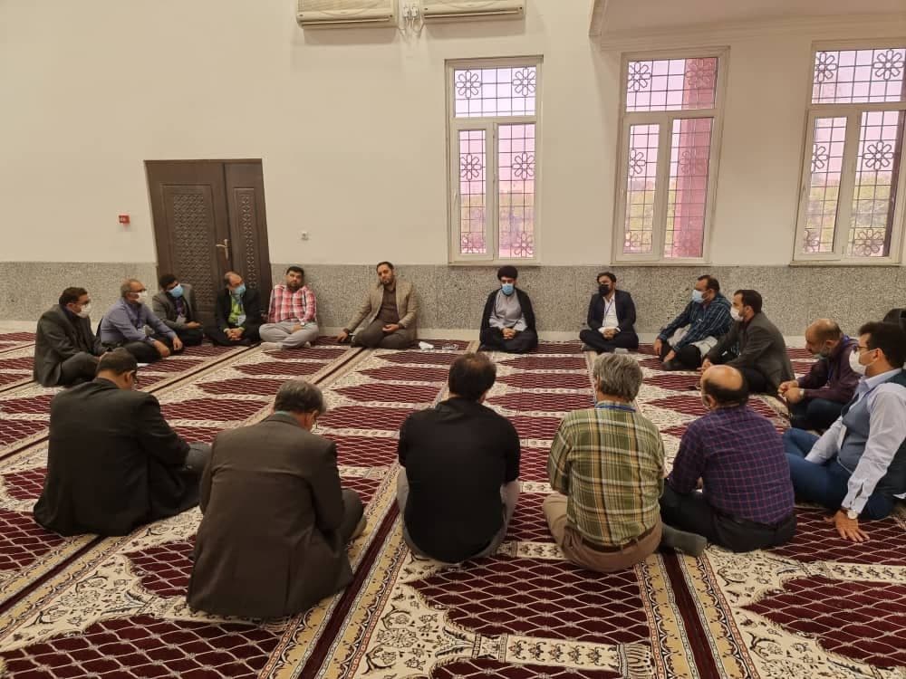 غلبه بر تهاجم فرهنگی دشمن با زبان هنر میسر است