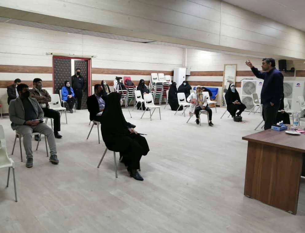 برگزاری کارگاه پیشرفته «مصاحبه و تدوین کتاب های دفاع مقدس» در حوزه هنری آبادان