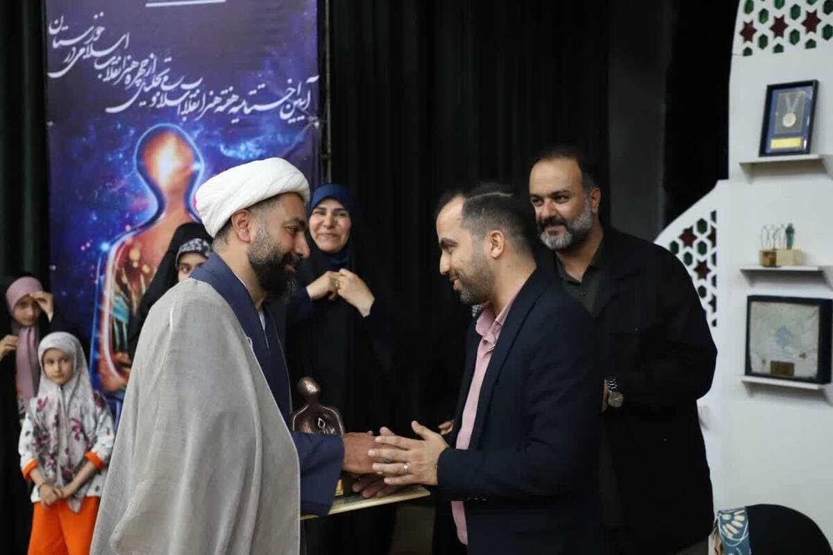 رسالتِ هنرِ انقلاب، جهاد تبیین در عرصه هنر است