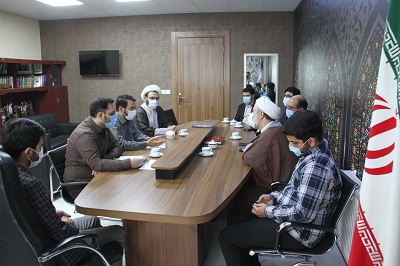 در دیدار میثم مرادی بیناباج، معاون راهبری استان‌ها حوزه هنری با جمعی از فعالان جبهه فرهنگی خوزستان مطرح شد
