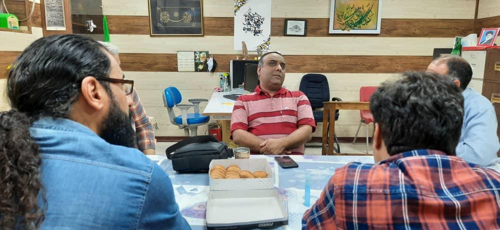 نشست تخصصی تاتر دفاع مقدس در آبادان برگزار شد.