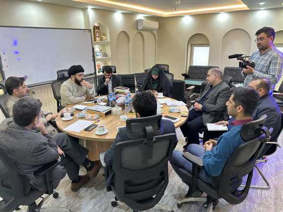 برگزاری جلسه کمیته هنری دهه مبارک فجر در خوزستان