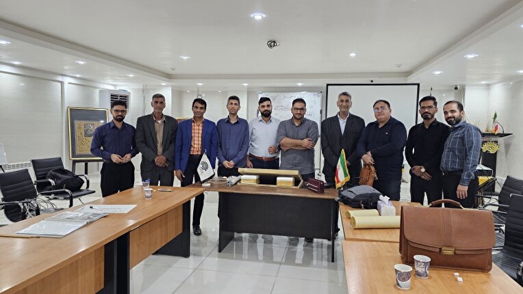 اولین دورهمی صمیمی خوشنویسان در «نقطه وصل» حوزه هنری برگزار شد